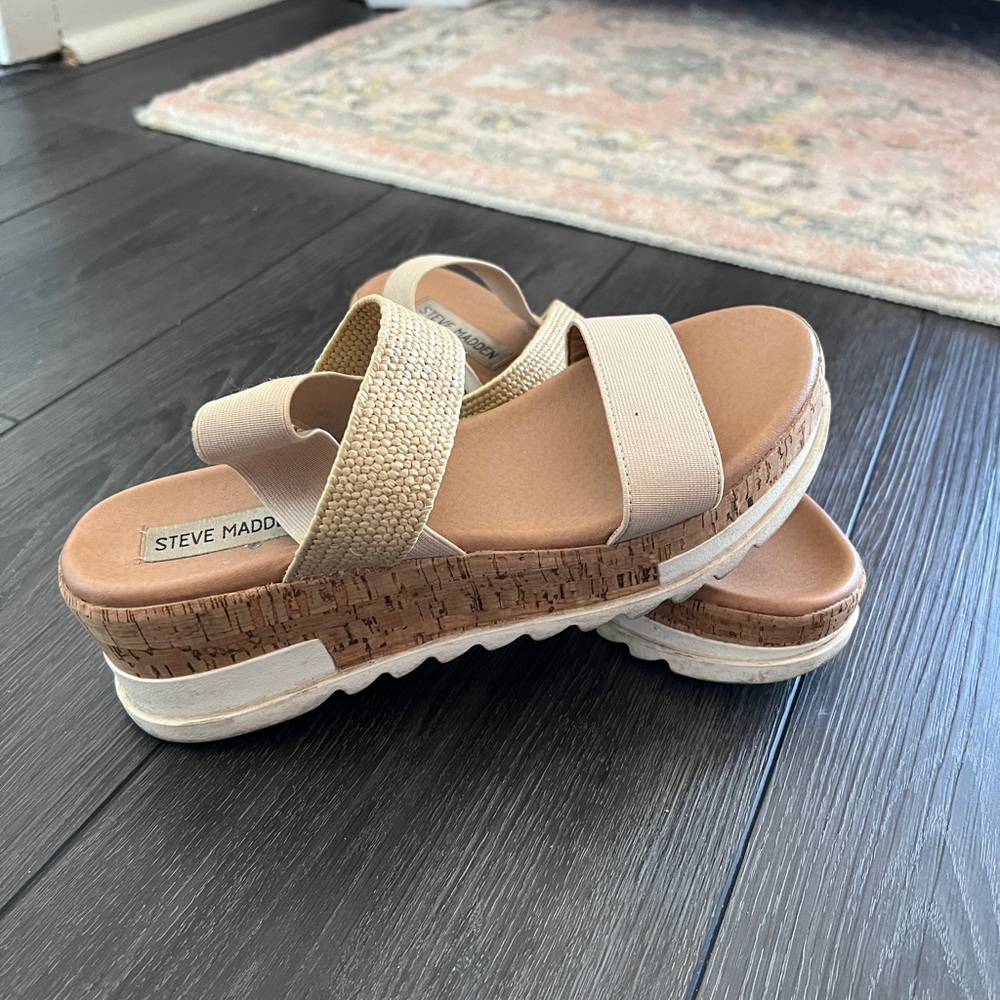 Steve Madden platform sandals